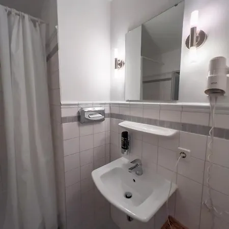 Appartement Apartments-maison Am Olivaer Platz Berlijn